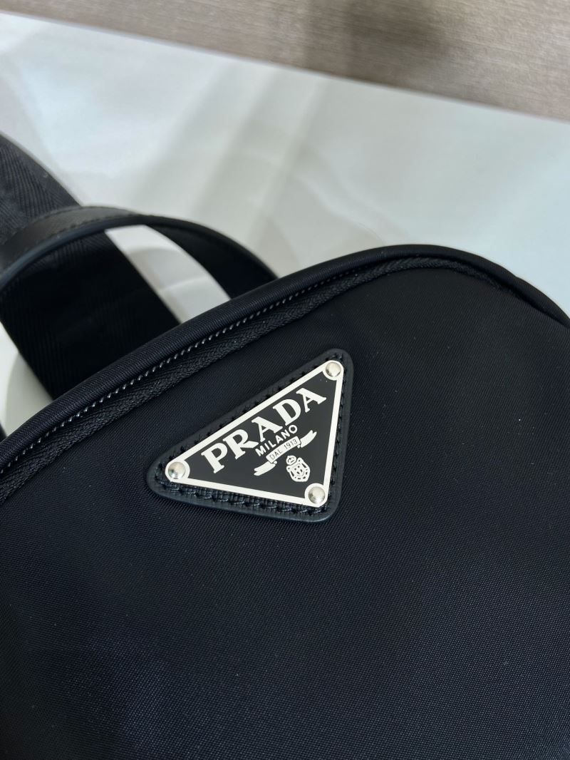 Pra*a waist chest packs